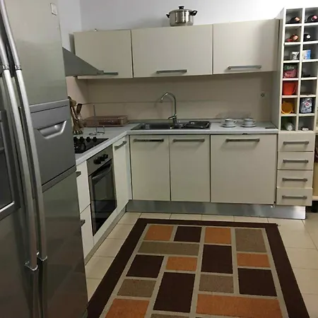Apartamento With Garden, Marea Resort, Golem, Qerret *